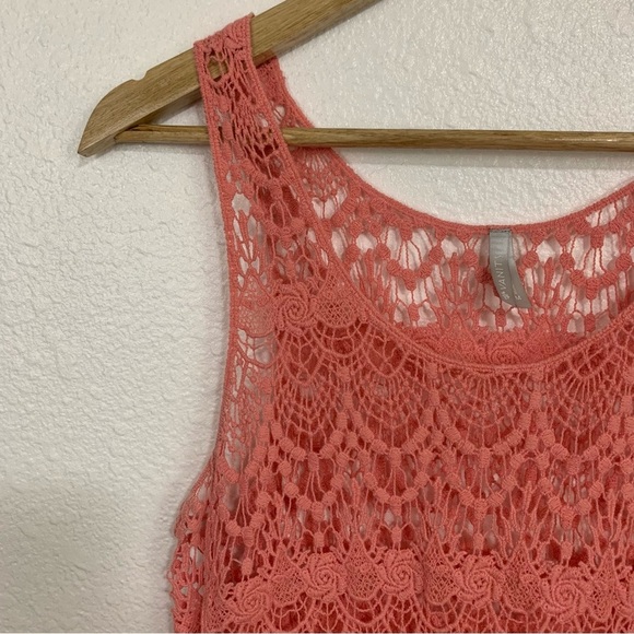 Vanity Boho Beachy Coral Crochet Lace Trim Sheer Top Size M - Picture 5 of 5